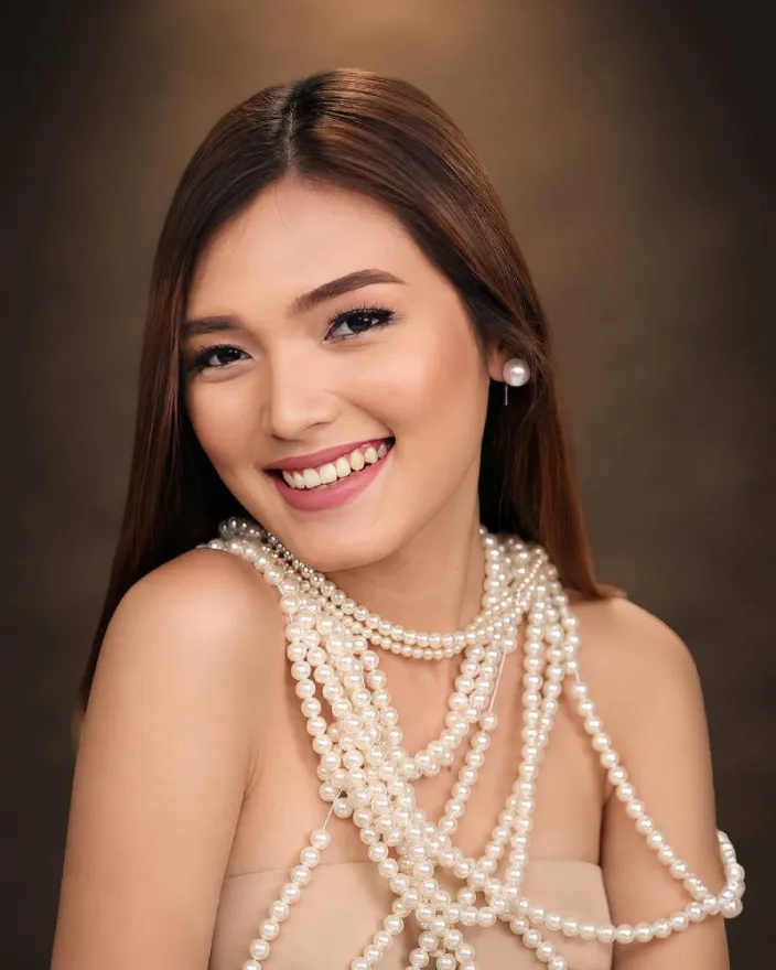 Rhynrose Calooy